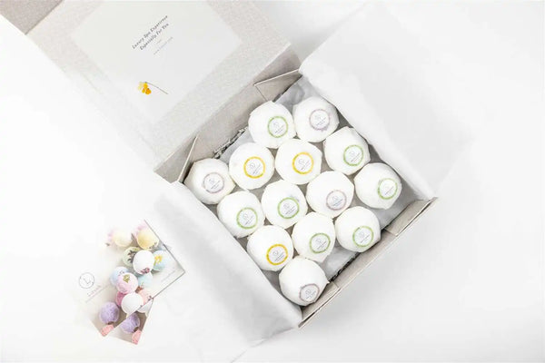 Aptisus Bath Bombs Gift Box – Set of 14 Big 100% Natural Relaxing Bath Bombs