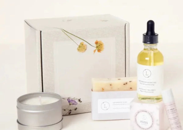 Unwind Lavender Gift Set - Relax with soothing lavender essentials.